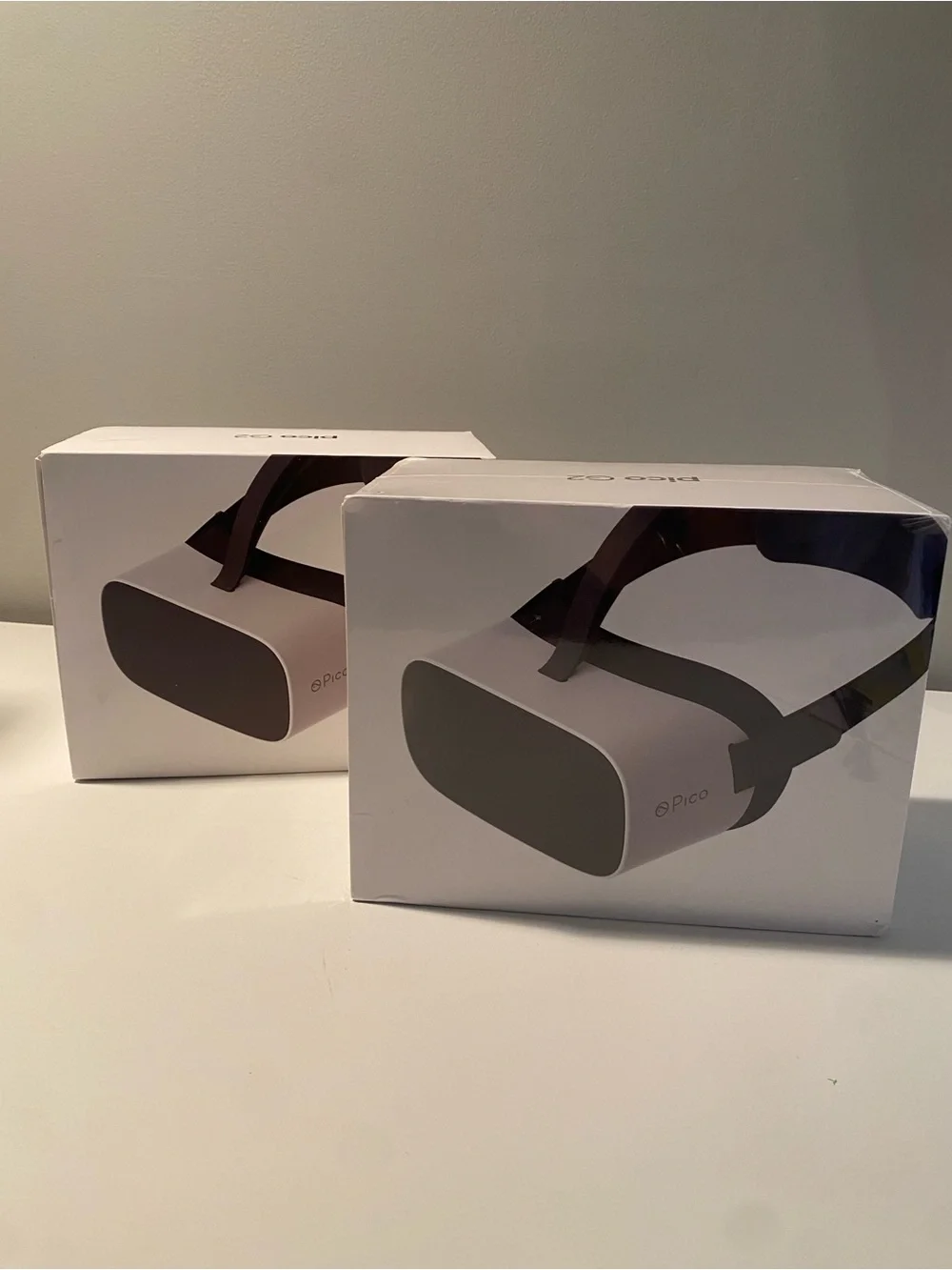VR PICO G2 STANDALONE VR HEADSET BUNDLE (TWO UNITS)